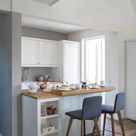 Reetdorf Geltinger Birk Atelierhaus Strandwall Nyaraló